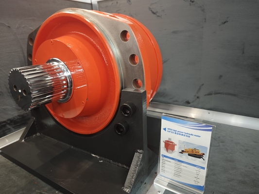 Motor de accionamiento hidráulico a baja velocidad personalizado para aplicaciones industriales por HELM TOWER